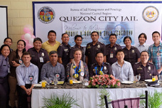 ORICH-kooperieren-mit-International-Rot-Kreuz-Komitee,-Versorgungs-x-ray-Einheit zu Philippine-jails.on-201
